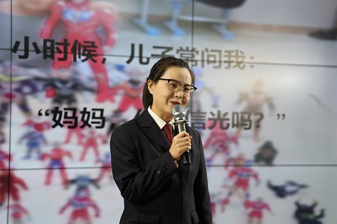 王婧.1.jpg